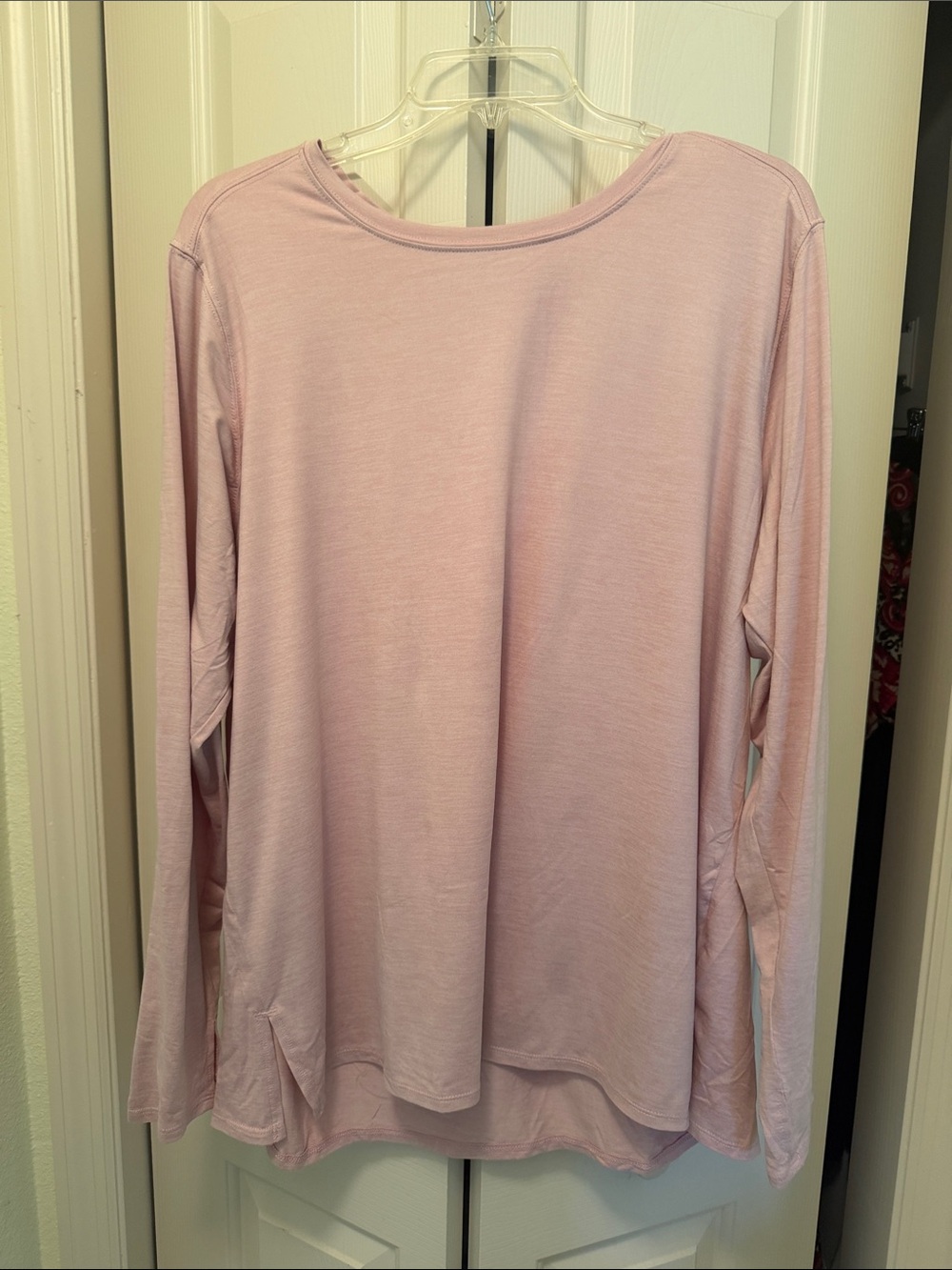 RBX Women’s Long Sleeve Tee in Light Purple w/thumb holes